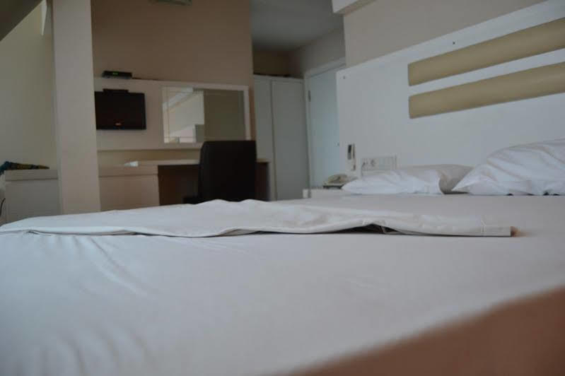 Arsen Hotel Arsin Luaran gambar